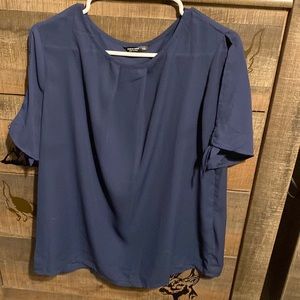 Short sleeve blouse